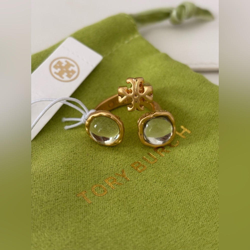 Tory Burch Roxanne Ring Sz 7 NWT and Dust bag